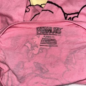 Snoopy shirt